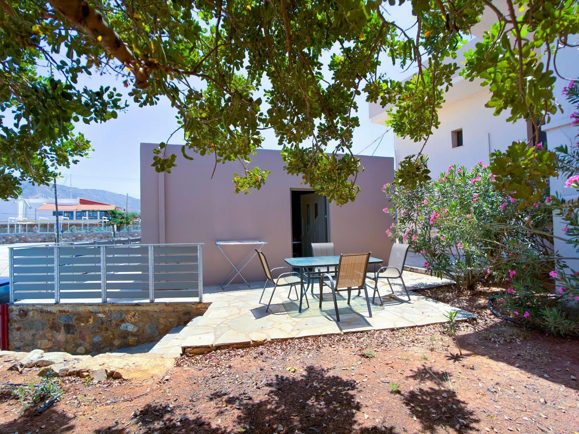 Appartement Paradise With Parking, Wifi, - Walking Distance To The